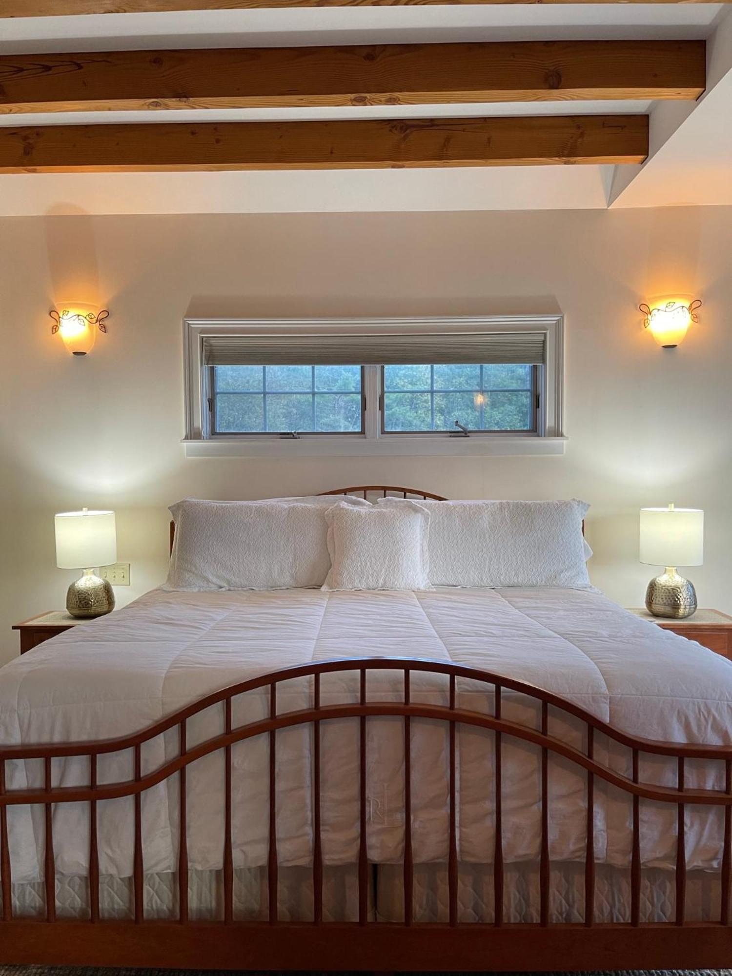 High Hill Inn Монтпилиер Экстерьер фото